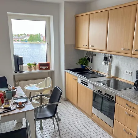 218 Und Muetze Mit Meerblick, 2 Sz Und Balkon *